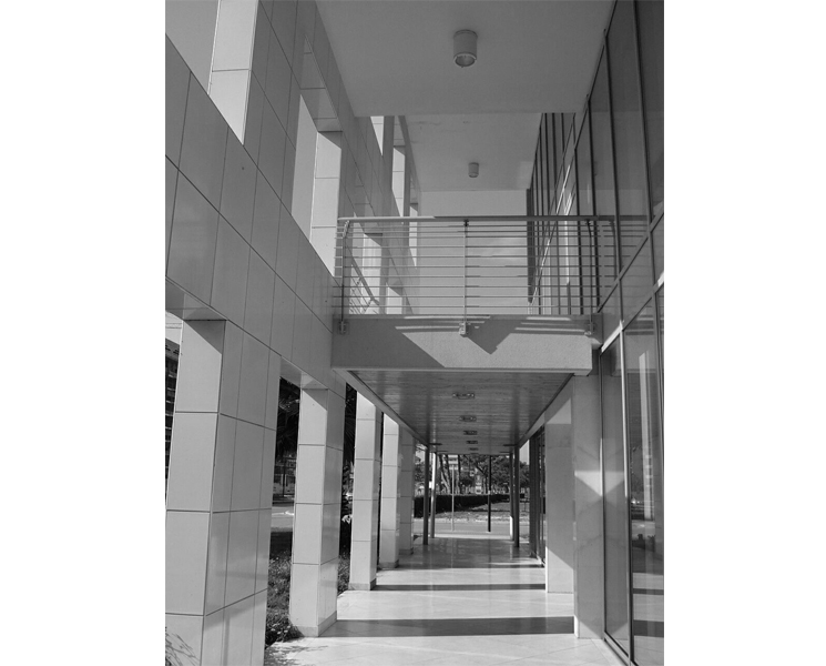 Architetto Remo Mattioli_Edificio-Commerciale-Brioni_3